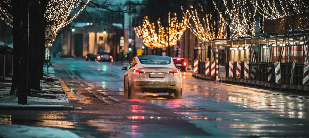 Driving in Berlin by Leon Seibert