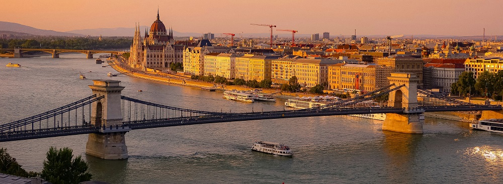 A view of the Széchenyi Chain Bridge in Budapest by Nesir Muradov