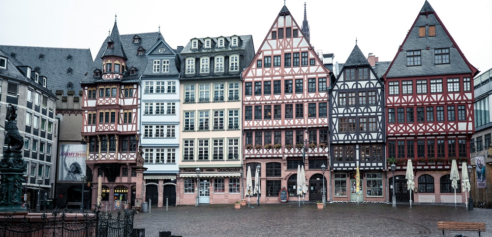 Old Town Frankfurt by Markus Spiske