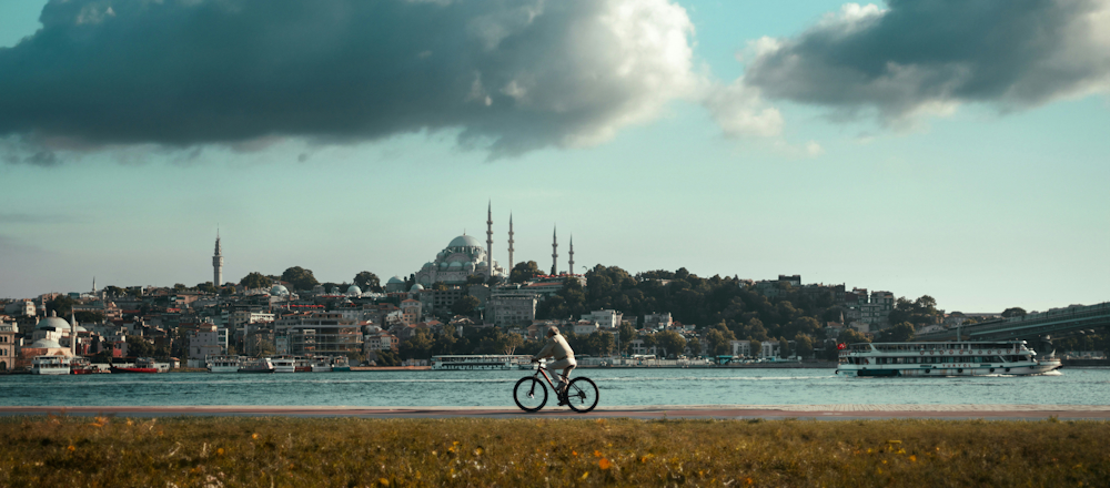 Cyclist in Istanbul by Diyar Shahbaz on Unsplash