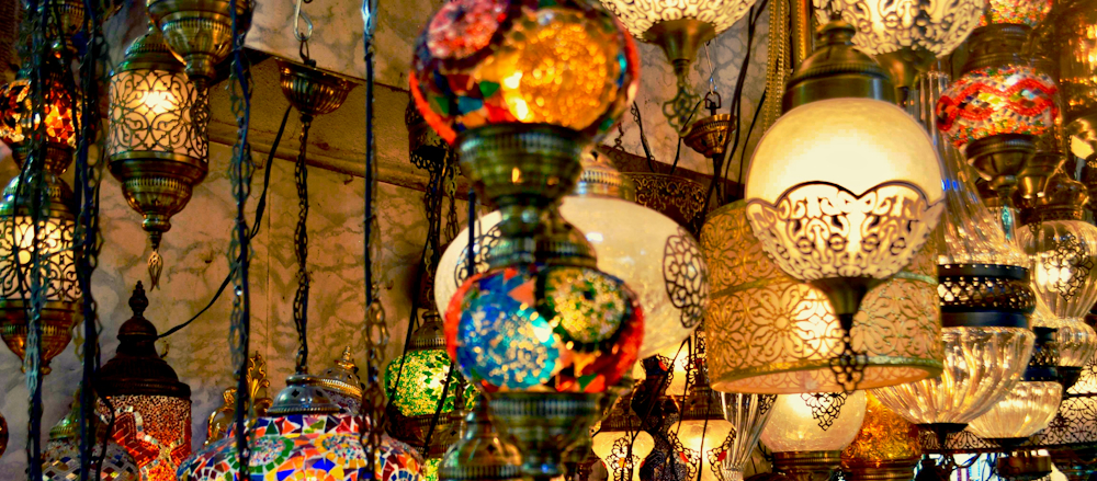 Lamp Shop in the Old Bazaar of Istanbul by R M on Unsplash