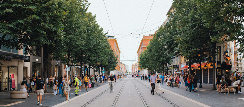 Avenue Jean Médecin in Nice by Huy Phan on Unsplash