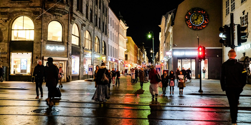 Karl Johans Gate by Gunnar Ridderström