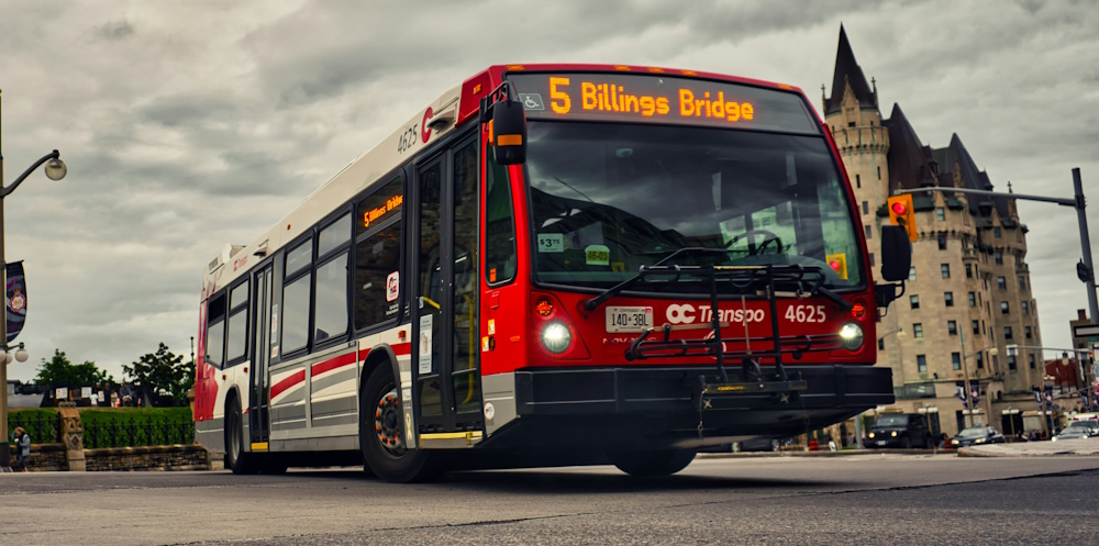 Ottawa Bus on Parliament Hill by Shubham Sharan