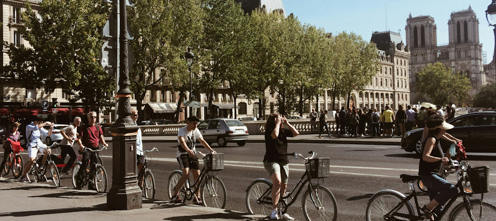 Bike Tour in the Île de la Cité by Tanya Shrivastava on Unsplash