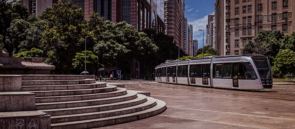 Rio Light Rail by Yuri Carvalho on Unsplash