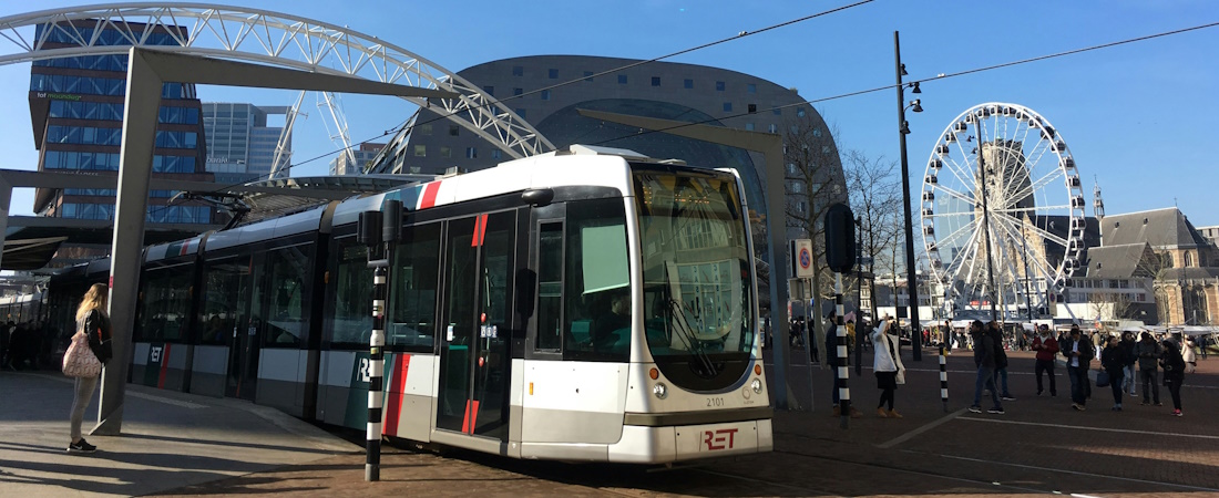 Tram in Rotterdam by Redactie Wattedoenin.nl