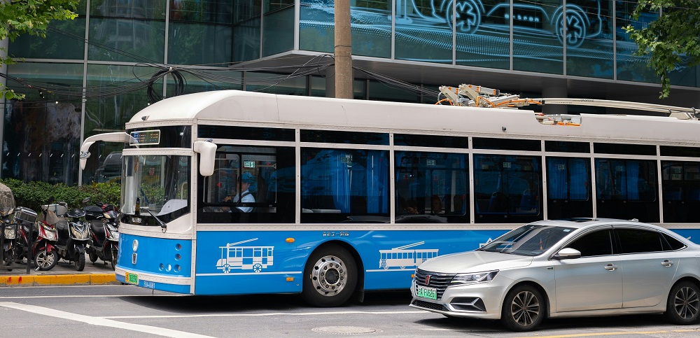 Trolleybus in Shanghai by Declan Sun