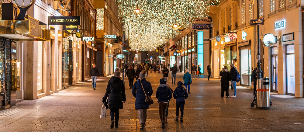 Shopping in Vienna by Anton