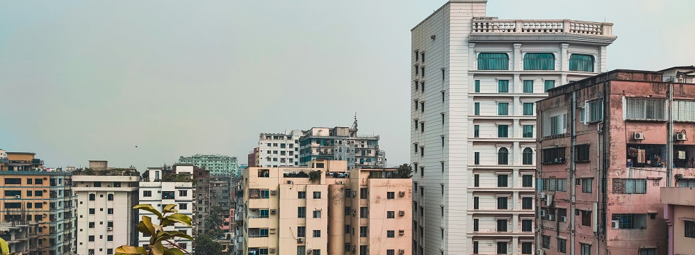 Dhaka cityscape by Ahnaf Tahsin