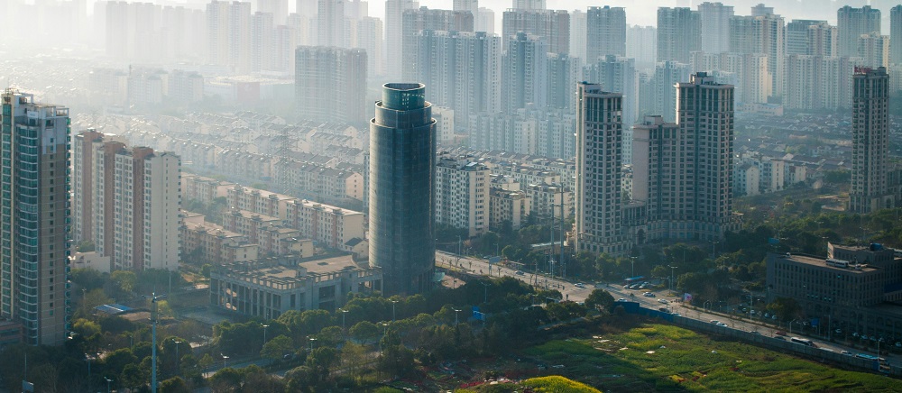 Smog in Wuxi China by Danijel Durkovic