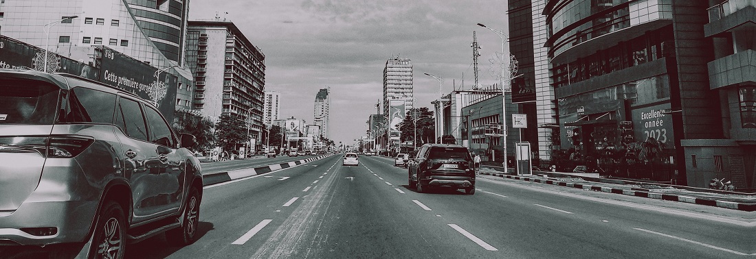 Kinshasa city centre by Johnnathan Tshibangu